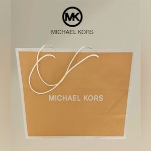 🛍️SALE🛍️ Michael Kors Paper Medium Shopping Gift Bag